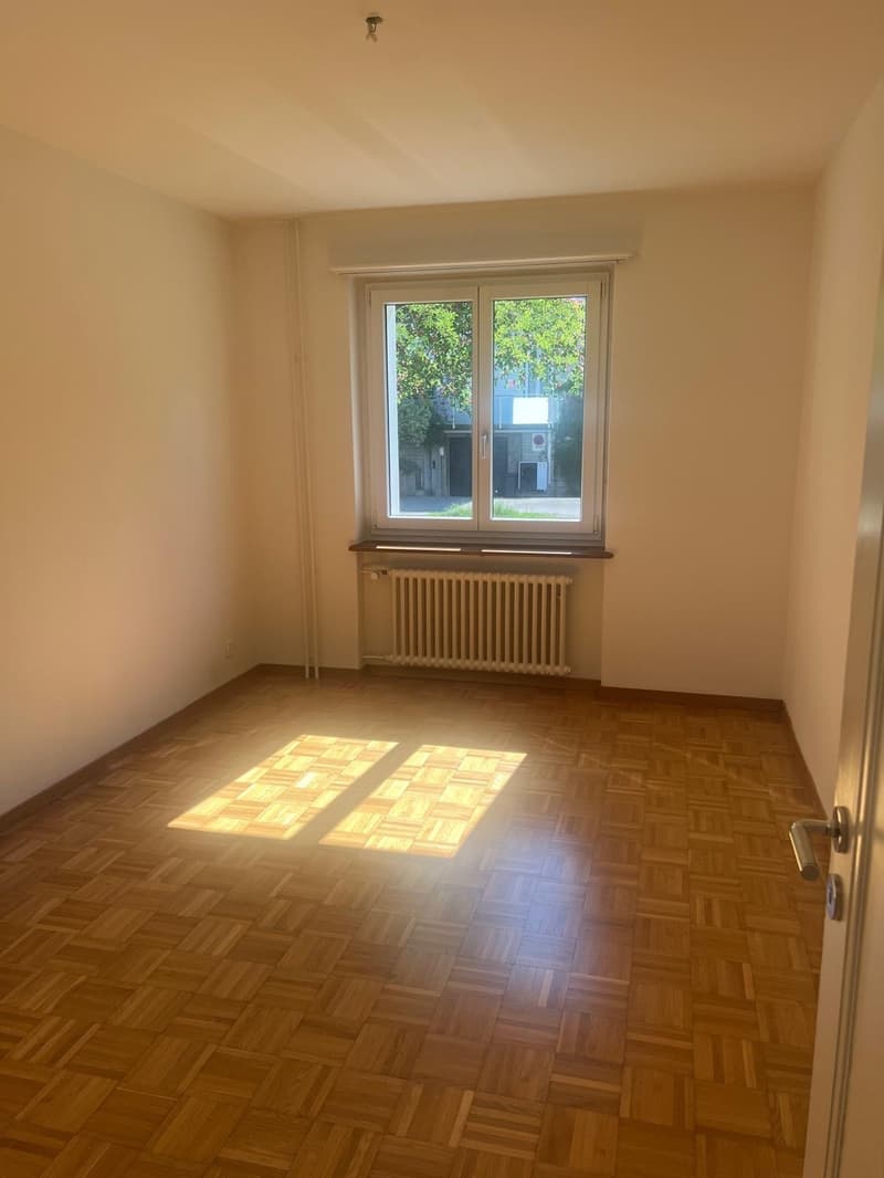 Room for rent in a shared flat: Looking for a muslim brother (2)
