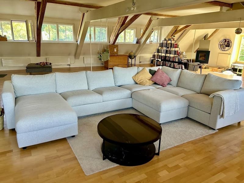 Einzigartige Dachwohnung mit viel Charme, Kamin und traumhafter Aussicht (4)
