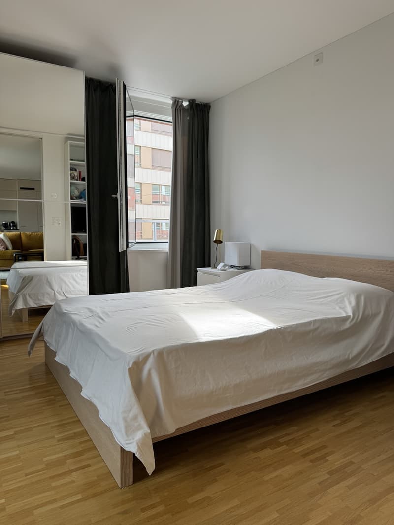 Moderne, ruhige 2.5-Zimmer-Wohnung mit Balkon und Uetliberg-Sicht (5)