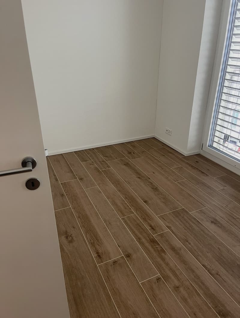 Helle, moderne 3.5 Zimmer-Wohnung im Zentrum von Wetzikon (4)