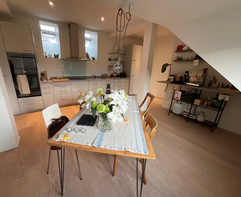 3 1/2 Zimmer Wohnung mit spektakulärer Seesicht (4)