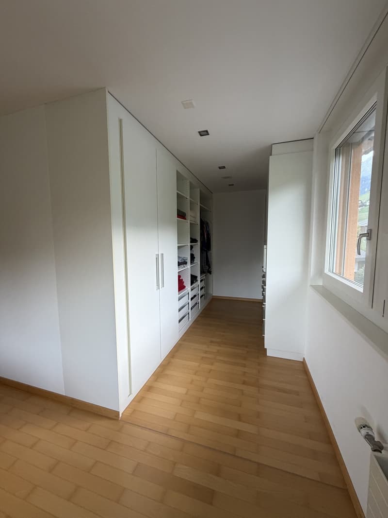 4½ Zimmerwohnung mit Bergsicht (10)