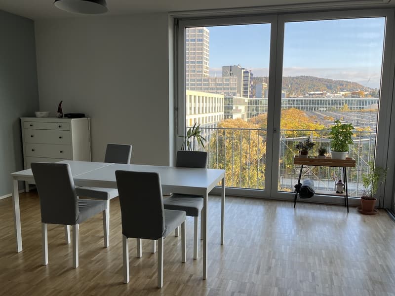 Spacious room in shared flat (4)
