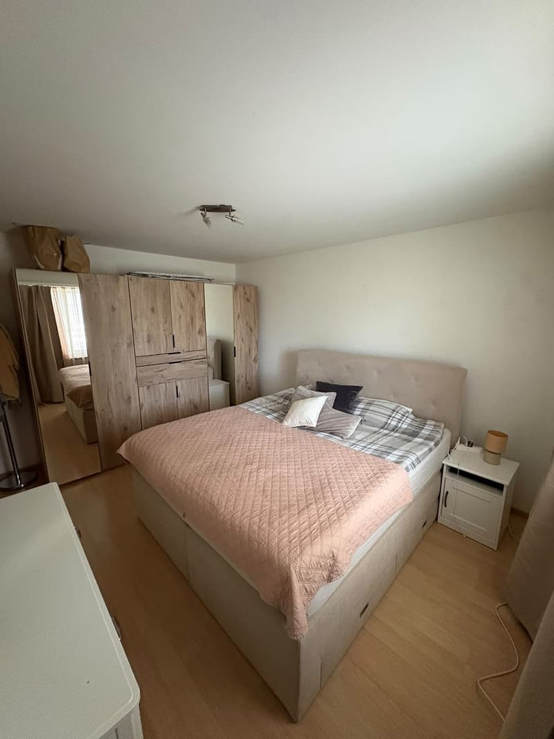Ruhige 2-Zimmer-Wohnung mit Balkon in Steinmaur ab 01.11.2026 (3)