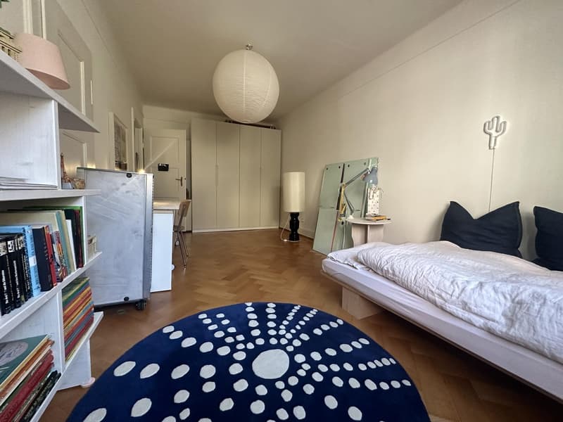 Female Flatmate Wanted Bright Room in a Charming Period Apartment (1)