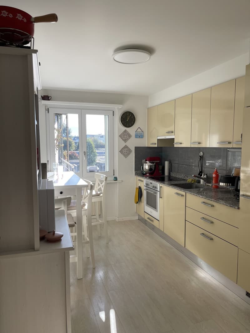 2 WG Zimmer zu vermieten das ist das Inserat des Zimmer ohne eigenen Balkon (2)