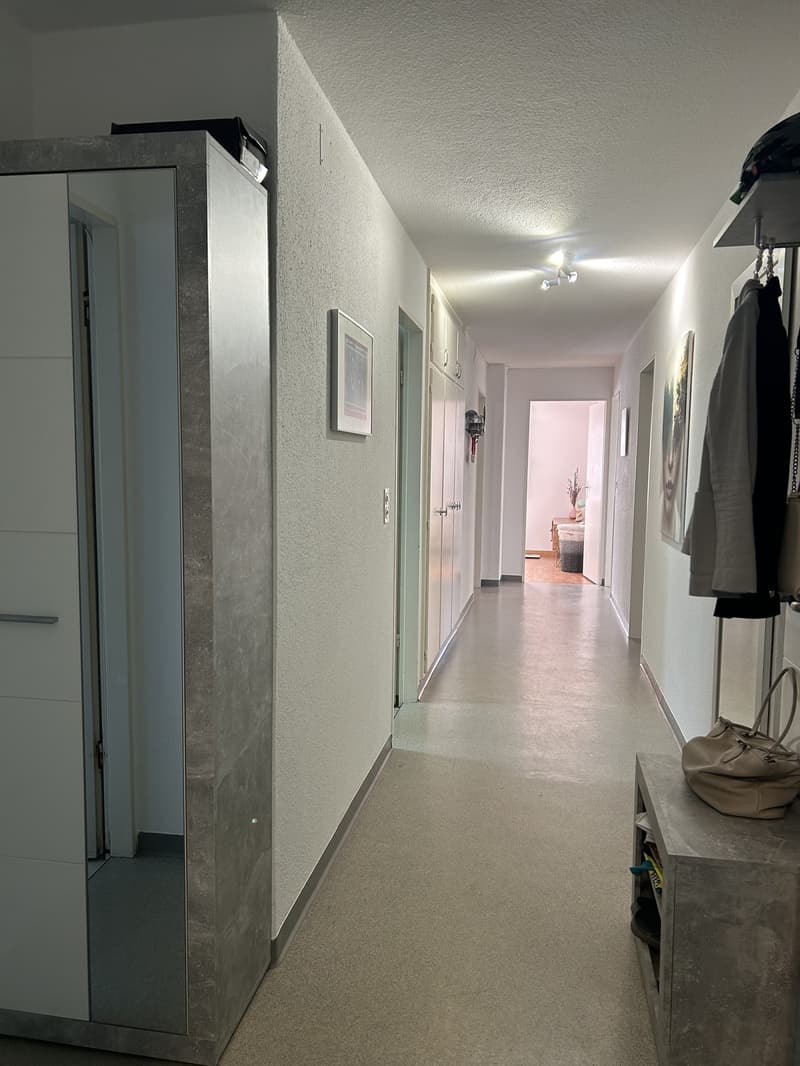 Sehr grosszügige und helle Wohnung in Buchs - Befristet bis 31.03.2028 (2)