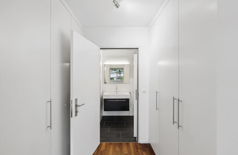 3.5 Zi-Wohnung direkt am Schaffhauserplatz (6)