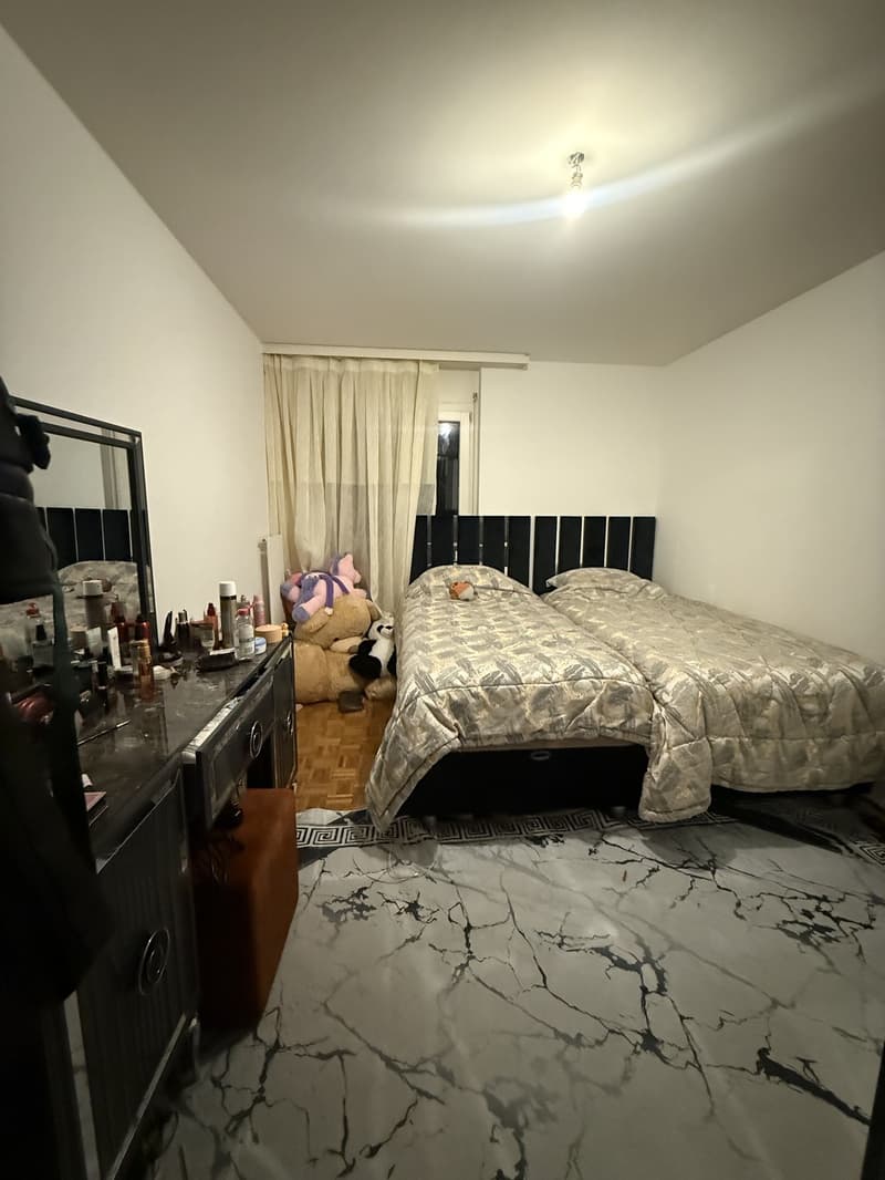 Appartement de 4,5 pièces à Fribourg pour 2030 CHF (4)