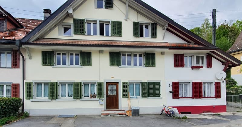 5-Zimmer-Maisonettewohnung in Wald ZH mit Parkplatz (2)