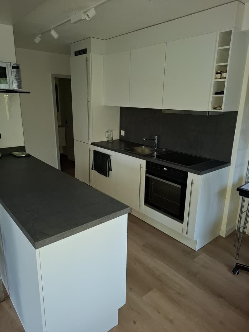 2.5 Zimmerwohnung an bester Lage. (6)