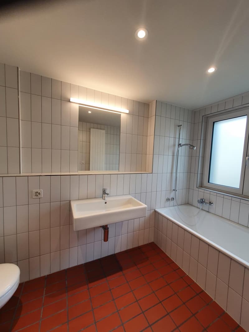 Spacious 4-Room Apartment in Central Glattbrugg (4)