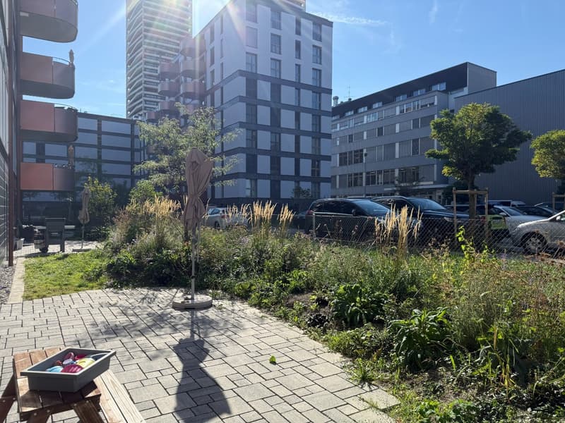 Traumhafte und lichtdurchflutete moderne 4.5 Zimmergartenwohnung mit optimaler Besonnung und Freecooling (13)