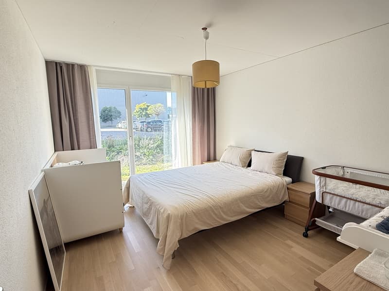 Traumhafte und lichtdurchflutete moderne 4.5 Zimmergartenwohnung mit optimaler Besonnung und Freecooling (4)