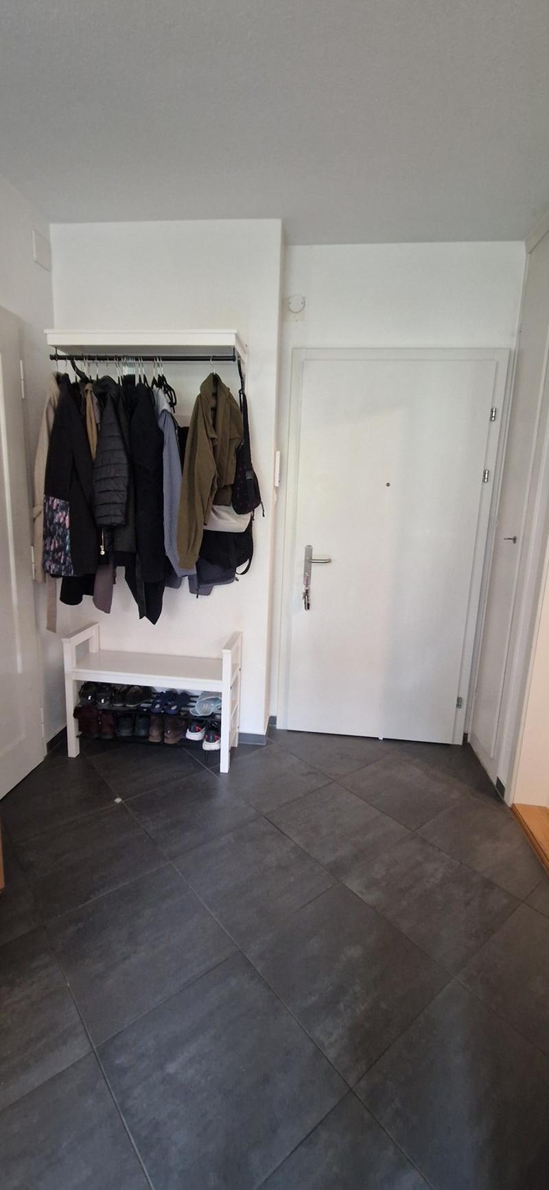 Helle & gemütliche 2.5-Zimmer-Wohnung mit Balkon im beliebten Rossfeld-Quartier (6)