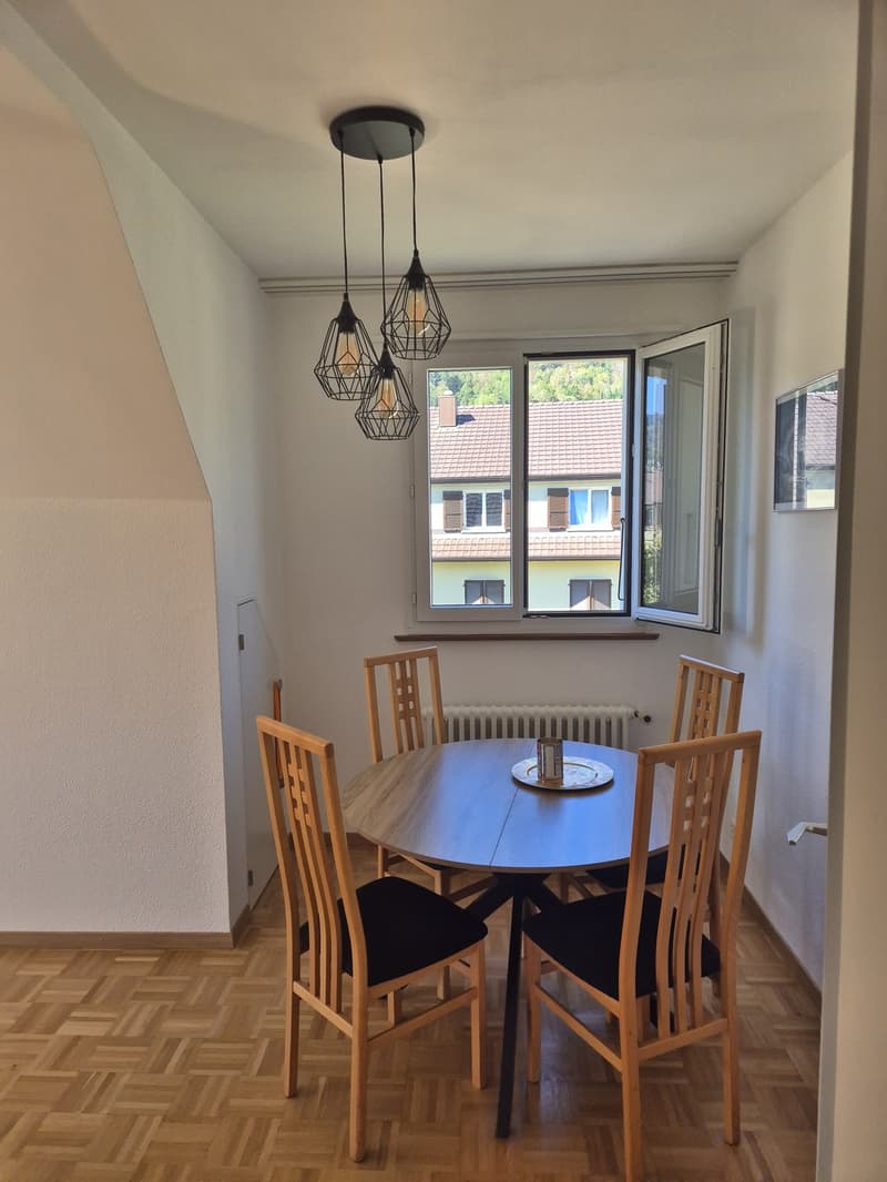 Magnifique 3.5 pièces de charme, lumineux et au calme Bienne / Charmante, helle und ruhige 3.5-Zimmer-Wohnung Biel (6)