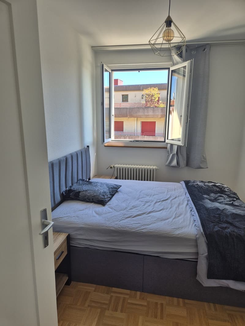 Magnifique 3.5 pièces de charme, lumineux et au calme Bienne / Charmante, helle und ruhige 3.5-Zimmer-Wohnung Biel (2)
