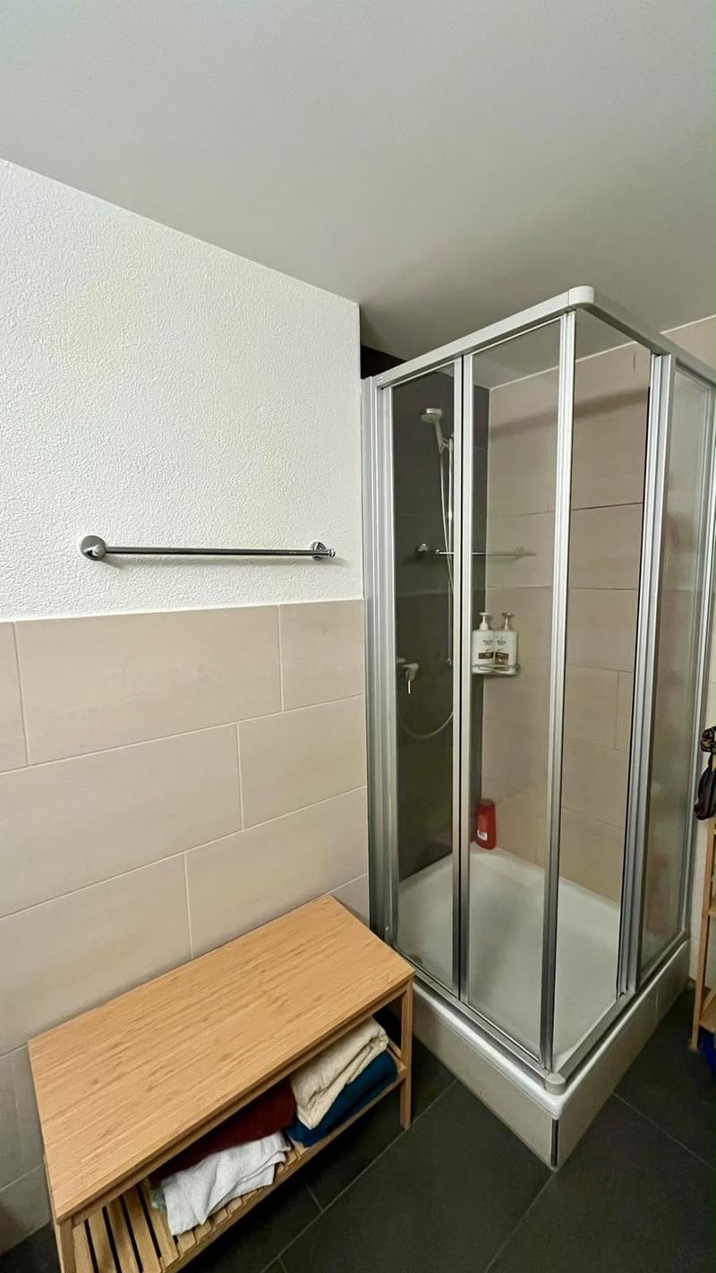 Bright & modern 2.5-room apartment in prime Kreis 4 (8004) (10)