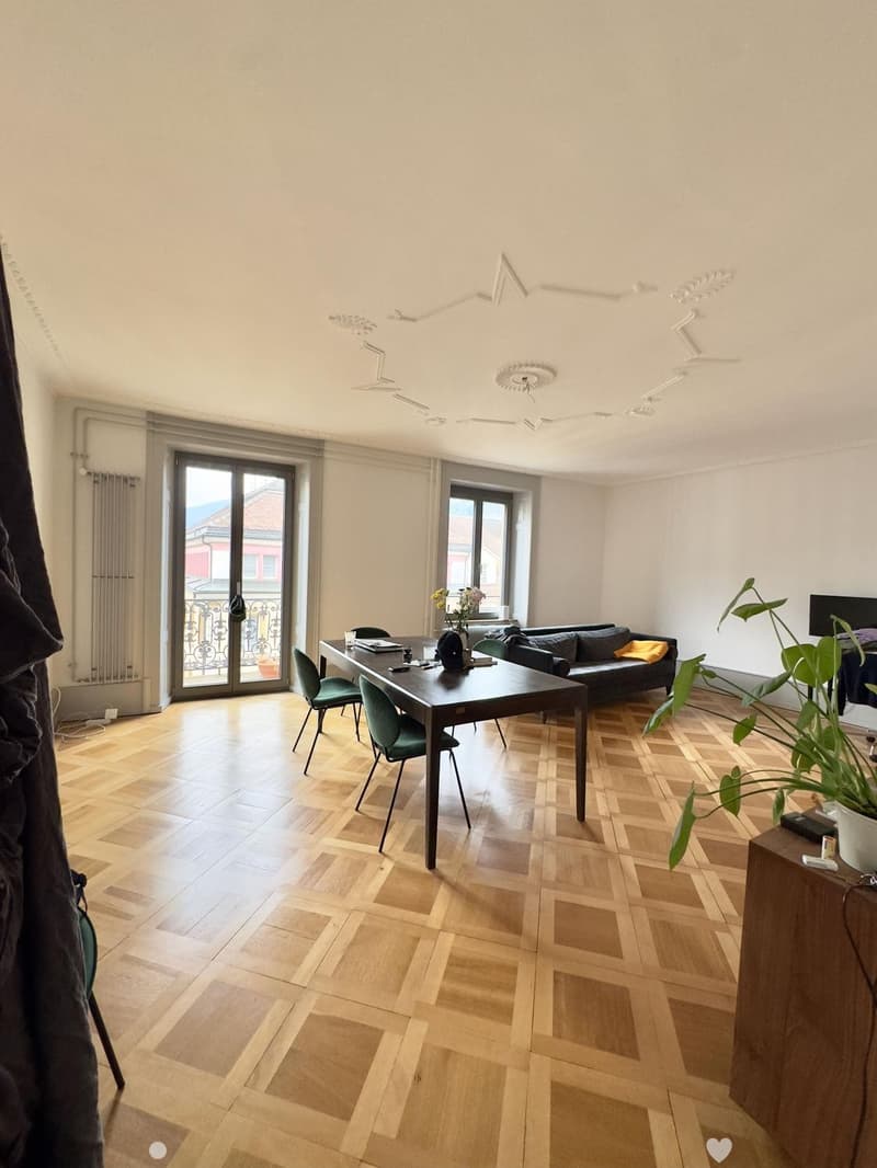 2.5 Zimmer sanierter Altbau Biel Zentrum/ Appartement 2,5 pièces rénové dans un immeuble ancien (1)