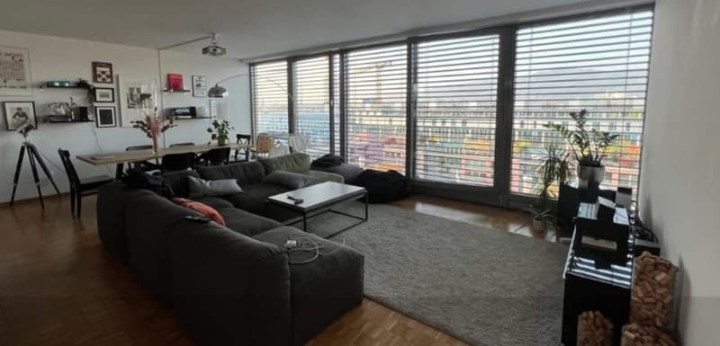 Furnished room in a bright, spacious Zurich triplex November only (1)