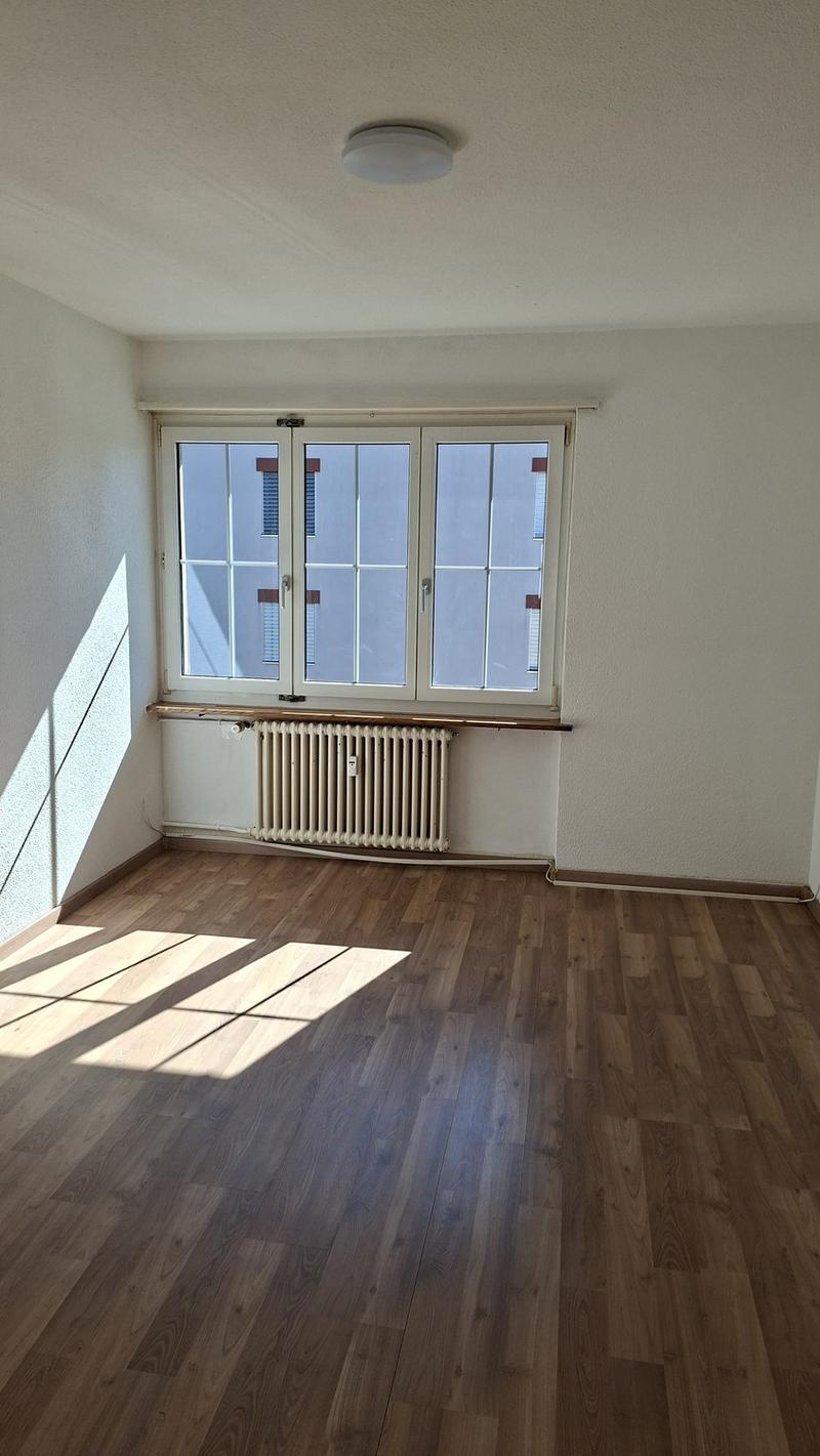 Zimmer frei in Uster Zwischenmiete (ab sofort bis Ende Dezember 2026) (3)
