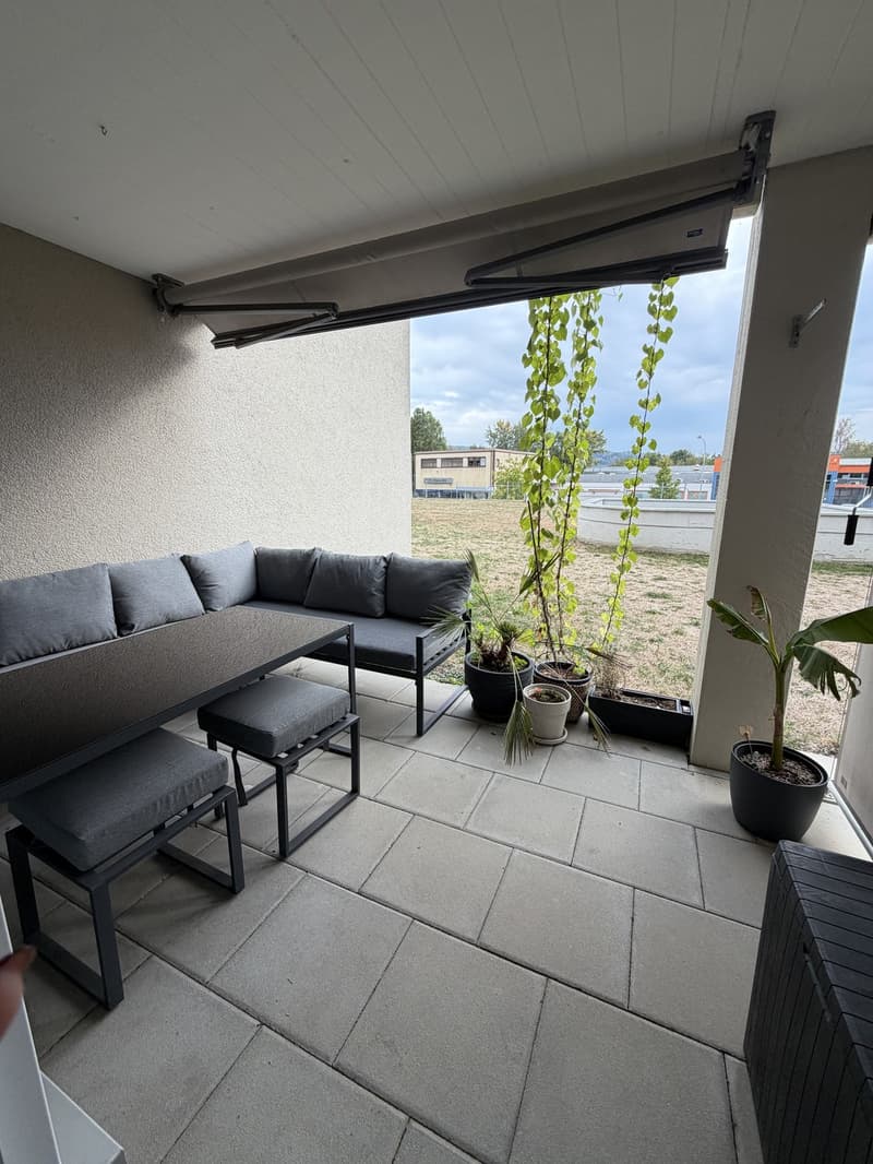 Nachmieter gesucht moderne 2.5-Zimmer-Wohnung mit Terrasse in Oberengstringen (5)
