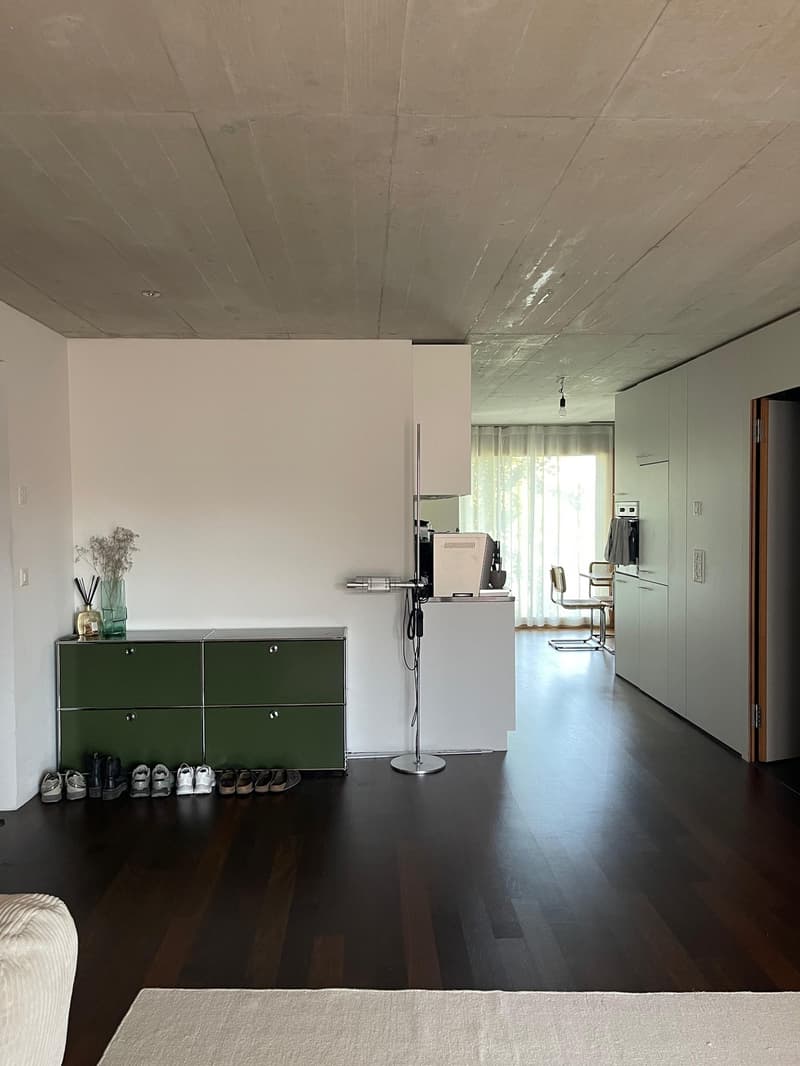 Helle Wohnung mit Sichbeton und Nussbaum-Parkett-nahe Werdinsel (6)