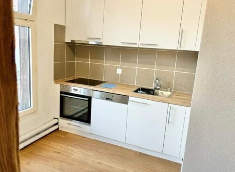 Helle 1 Zimmer Wohnung (2)