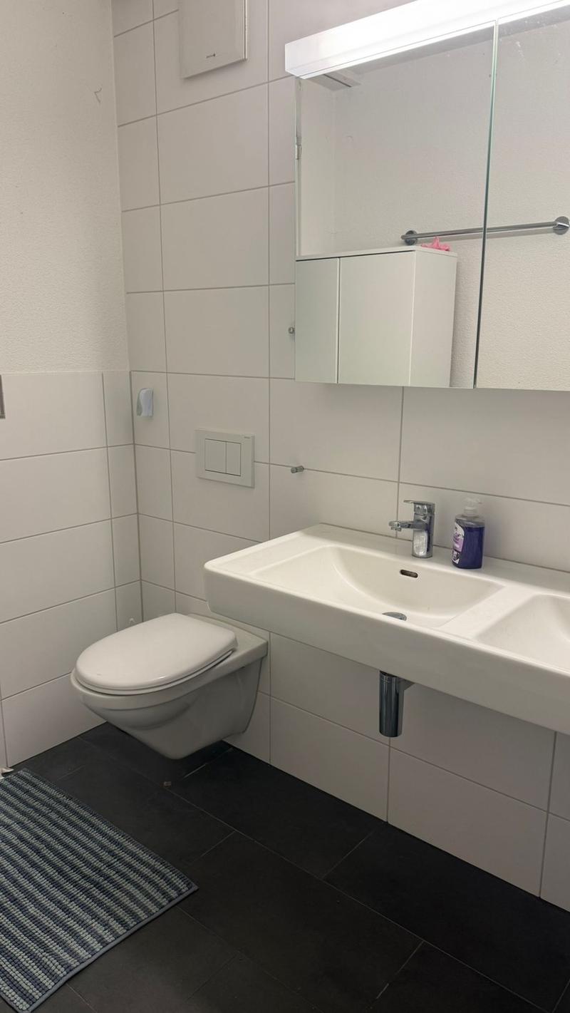 Zimmer zu vermieten (4)