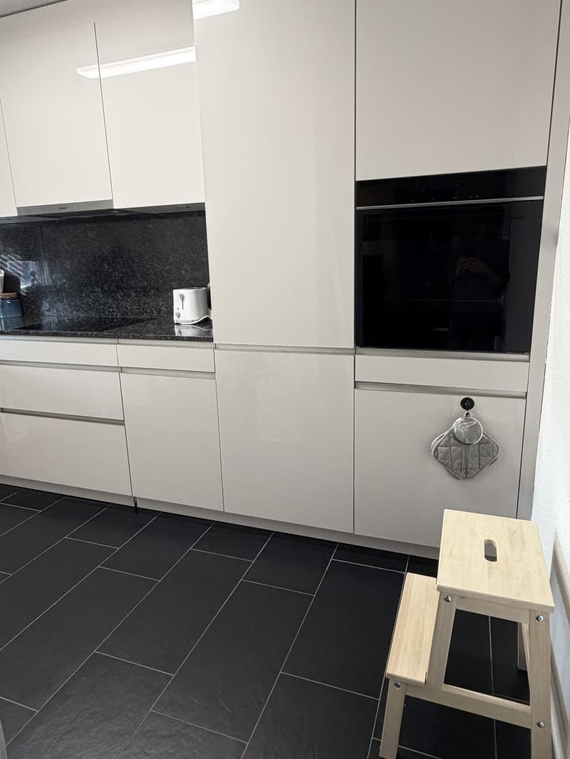 3.5-Zimmer-Wohnung mit Balkon, Garage & zusätzlichem Aussenparkplatz (3)
