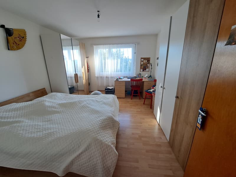 2-Zimmer-Wohnung in Höngg mit Blick ins Grüne (2)