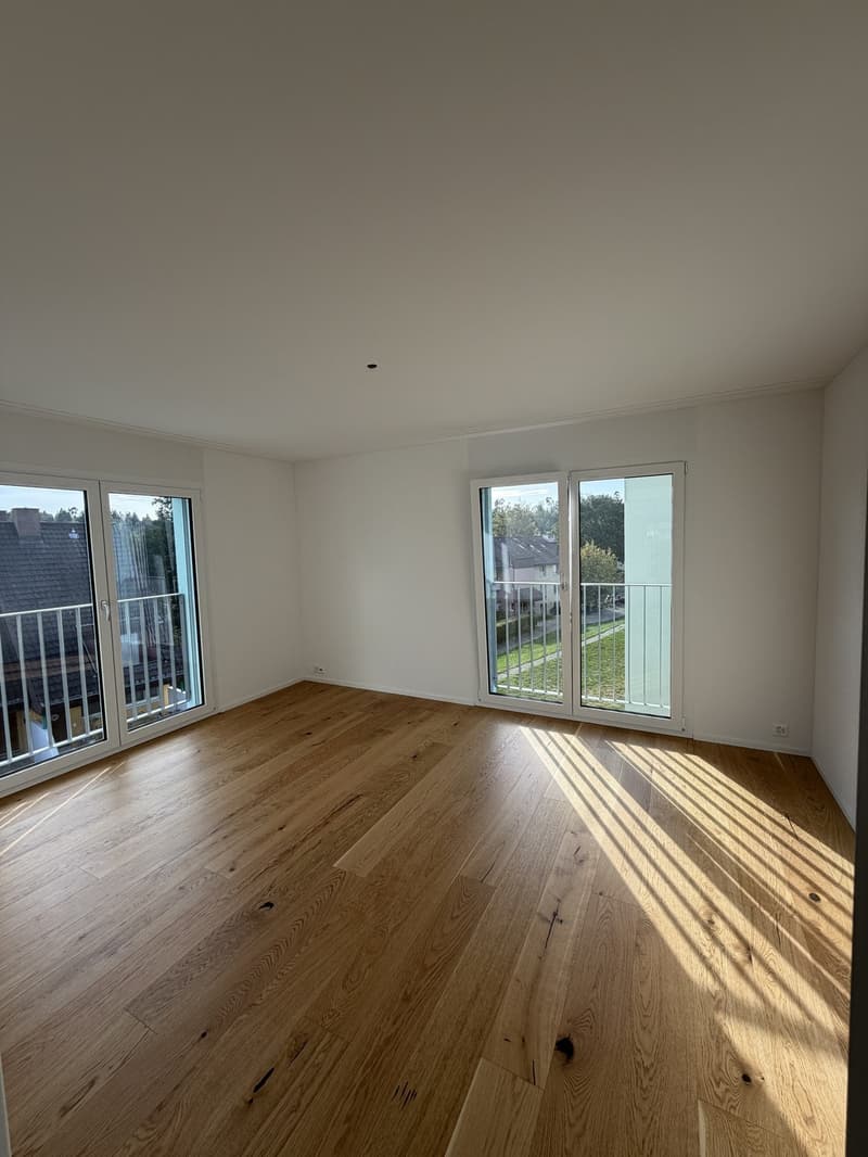 Moderne 3.5-Zimmer mit Balkon & Top-Ausstattung in Nürensdorf Inkl. NB (4)