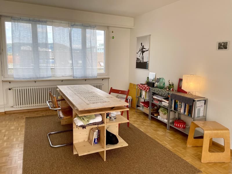 Hello & grosse 3.5-Zi-Dachwohnung in der Breite (3)