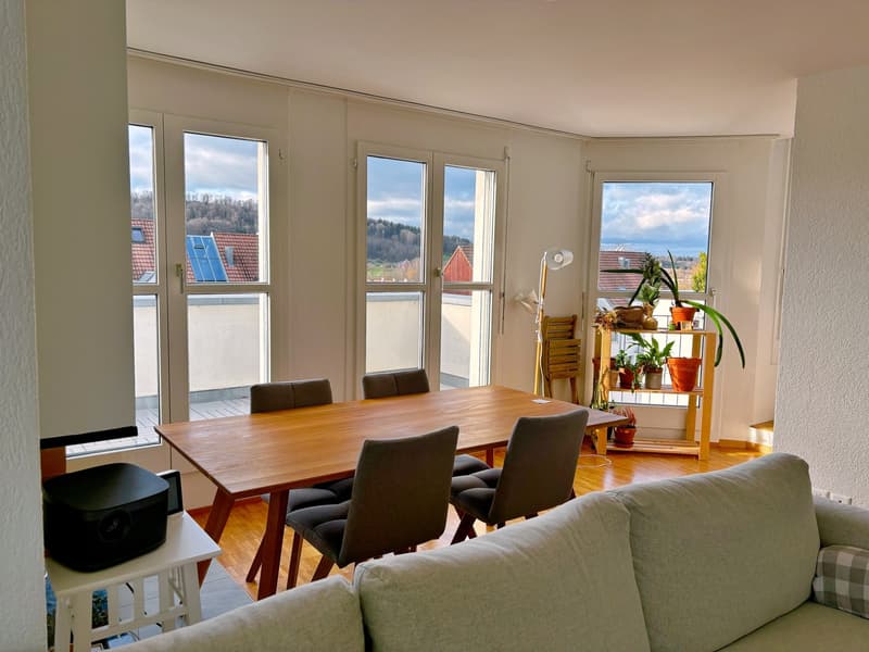 Helle 3.5-Zimmer-Maisonette mit Aussicht in Bonstetten (1)