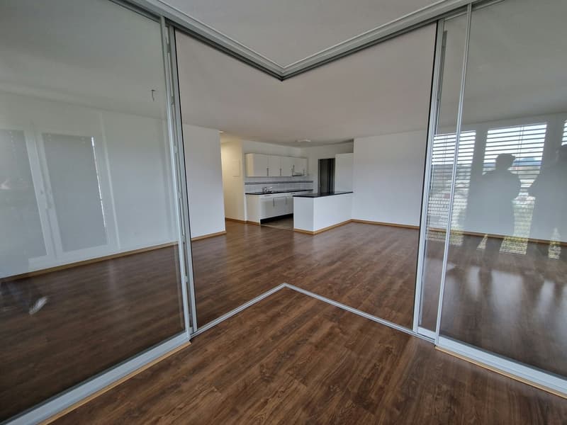 Beautiful 3.5-Room Apartment | 85 m² | Winter Garden | Zürich-Seebach (2)