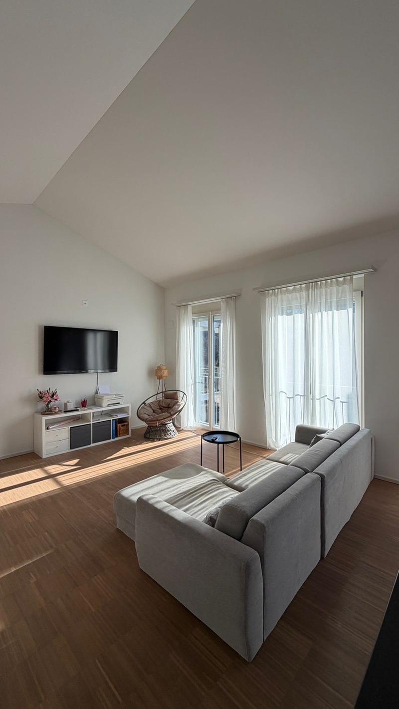 grosses WG Zimmer ab 01.12.2026 (1)