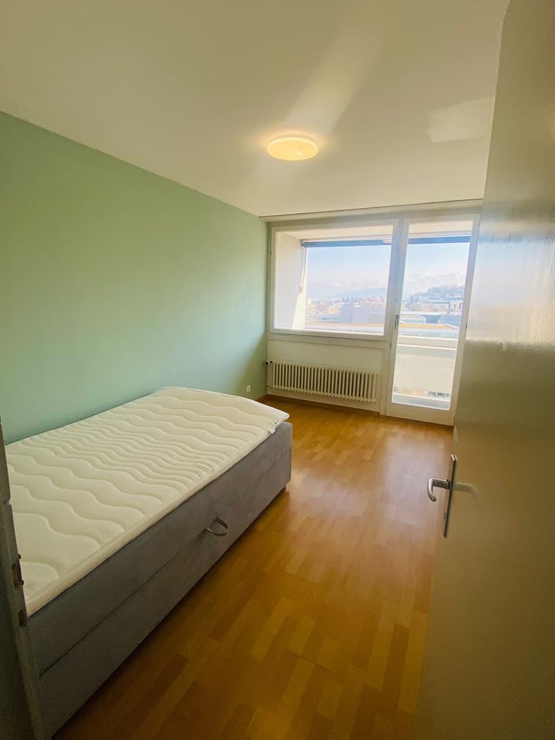 Möbliertes Zimmer in heller 5.5-Zimmer-Wohnung mit Seeblick Pfäffikon SZ, ab 1. Dezember (5)