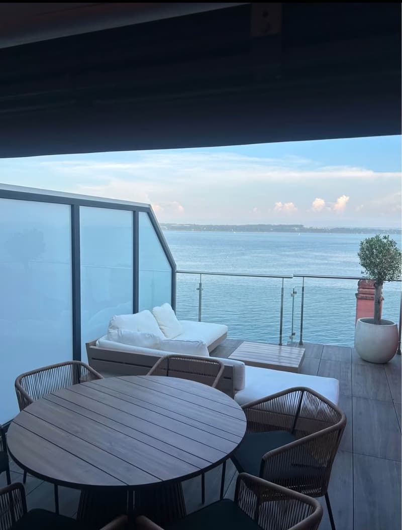 À reprendre - Magnifique appartement de 4,5 pièces avec vue sur le lac à Neuchâtel (10)