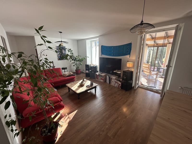 3,5 pièces à Môtiers avec véranda, terrasse et jardin ! (1)