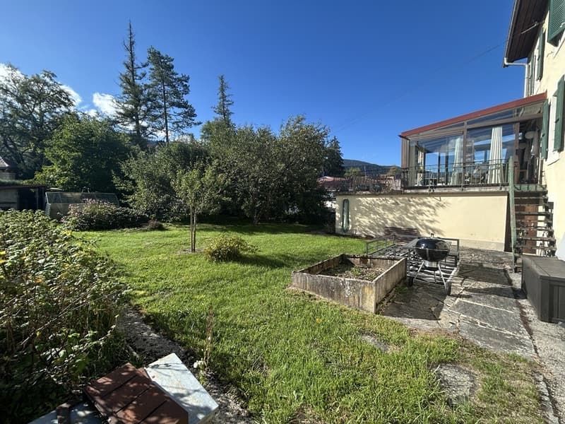 3,5 pièces à Môtiers avec véranda, terrasse et jardin ! (5)