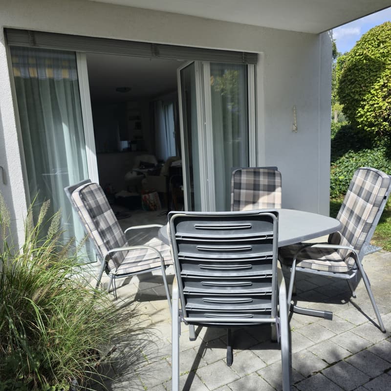 Helle 1.5-Zimmer-Wohnung mit Gartensitzplatz und Einstellhallenplatz (7)