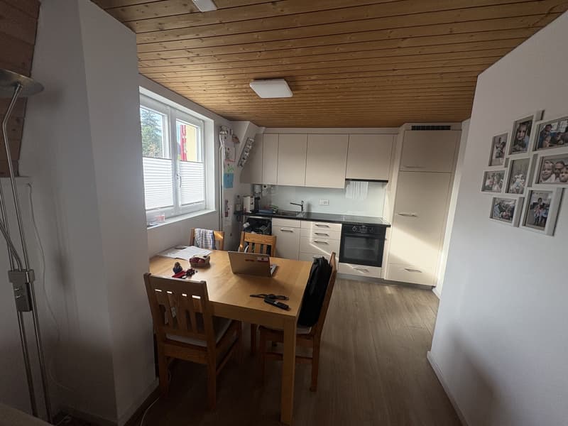 Helle & gemütliche 3-Zimmer-Wohnung in ruhigem 3-Familienhaus mit grossem Garten (4)