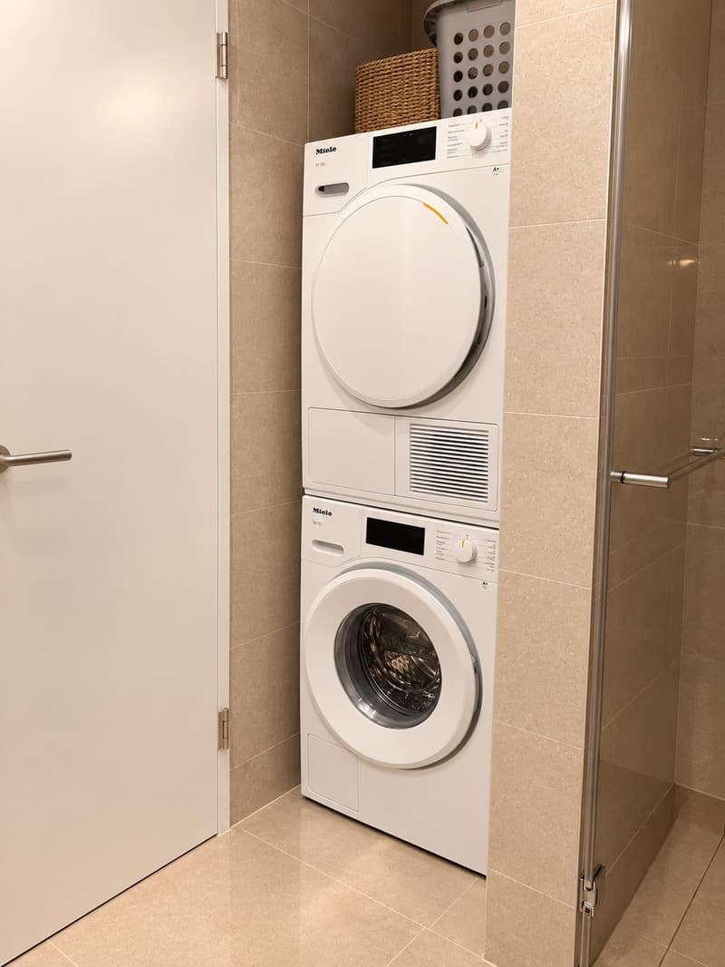 Grosses, helles WG-Zimmer, optional mit E-Auto Einstellplatz (3)
