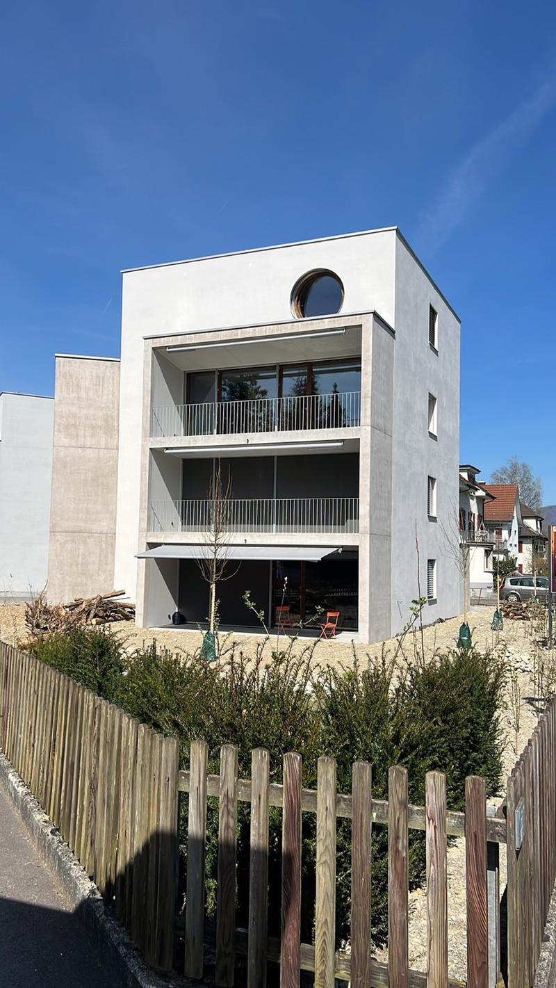 2.5-Zimmer Design-Attikawohnung mit 26 m² Terrasse im Aarauer Zelgli (4)