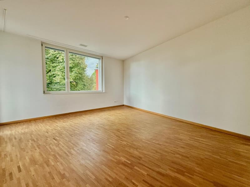 Helle und grosszügige 3,5-Zimmer-Wohnung mit Blick auf den Bachtel (9)