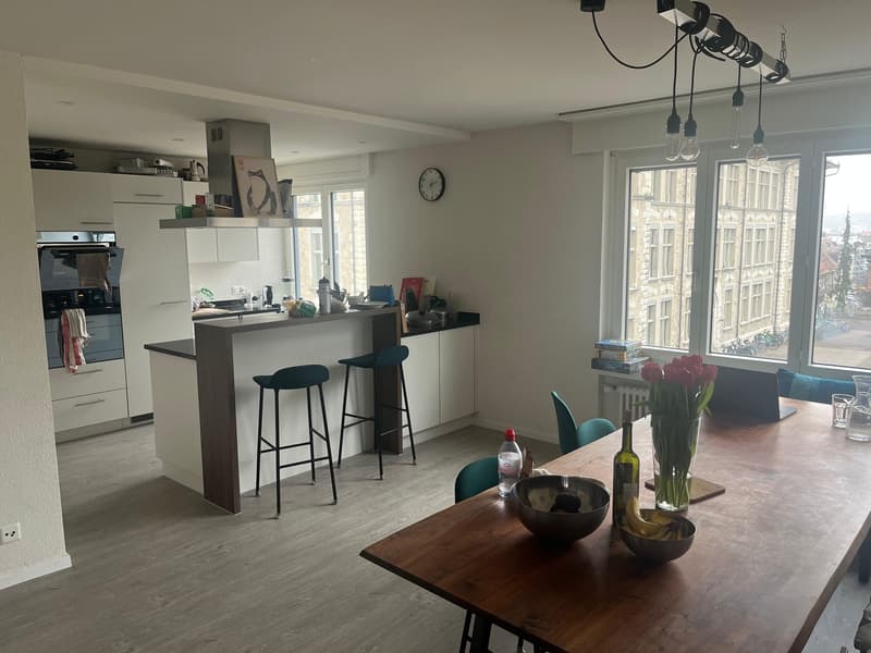 Bright room in duplex WG flat (2)