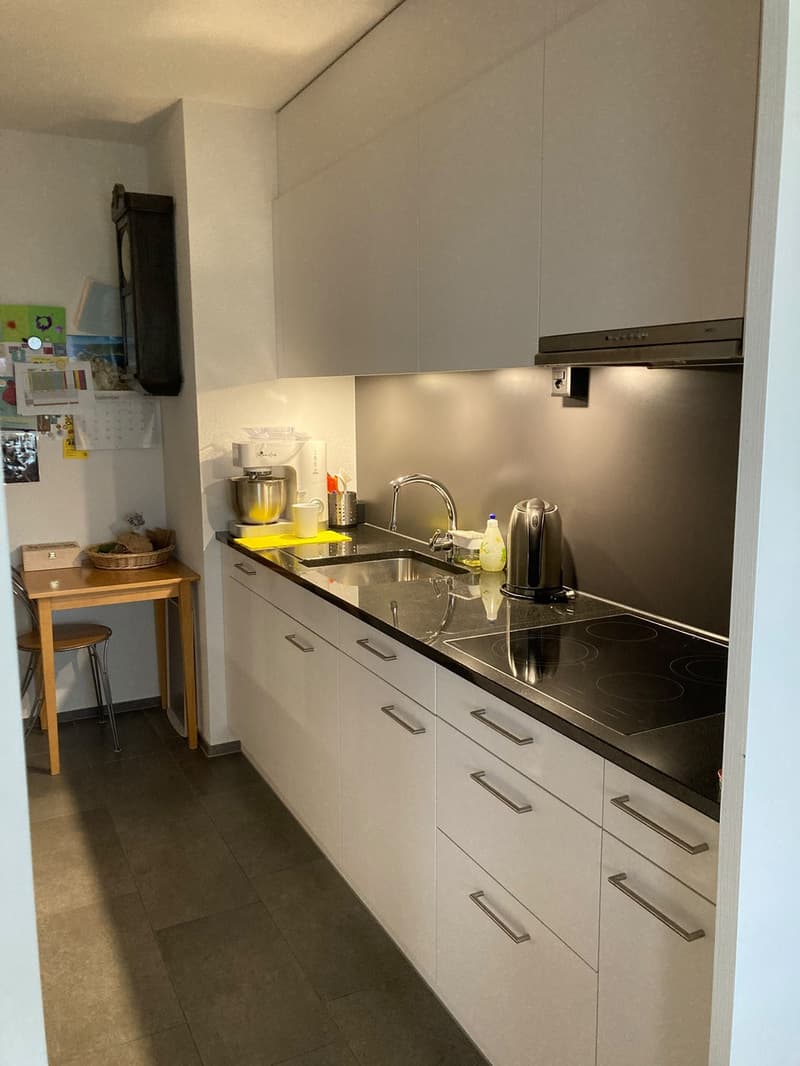 Helle 3.5-Zimmer-Wohnung mit traumhaftem Blick auf Bern und den Gurten (8)