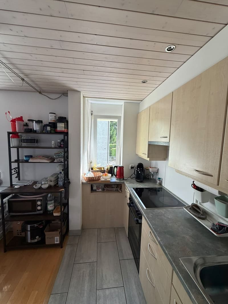 Wohnen am Zürichsee - helle 3-Zimmer-Wohnung mit Balkon & Seeblick in Thalwil befristet vom 01.04.2027 zur Untermiete (8)