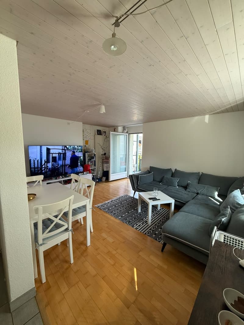 Wohnen am Zürichsee - helle 3-Zimmer-Wohnung mit Balkon & Seeblick in Thalwil befristet vom 01.04.2027 zur Untermiete (4)