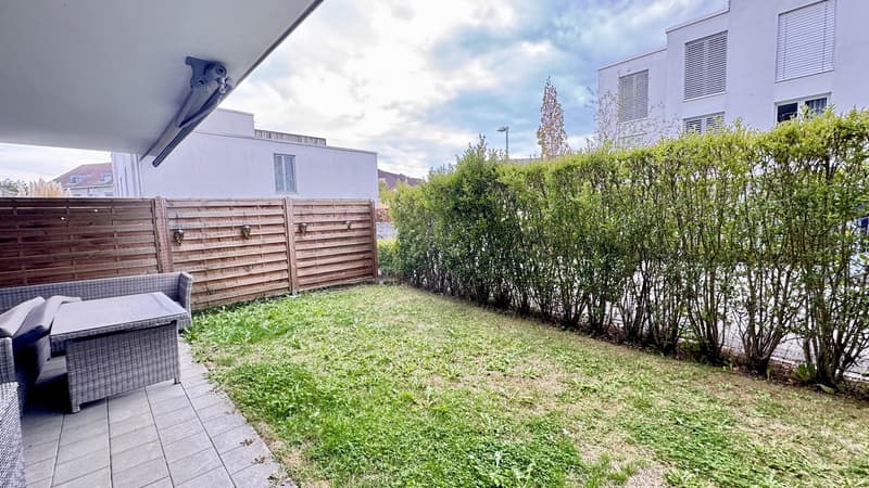 4.5-Zimmer-Wohnung mit grossem Garten CHF 2230. inkl. NK & Einstellhallenplatz (11)